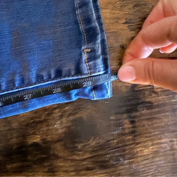 Maurice’s skinny distressed jeans - Picture 7 of 7